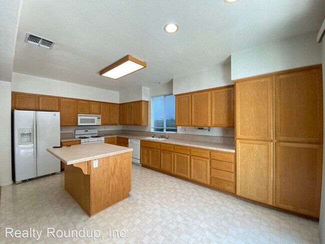 Building Photo - 3 br, 2 bath House - 9492 E Park Dr