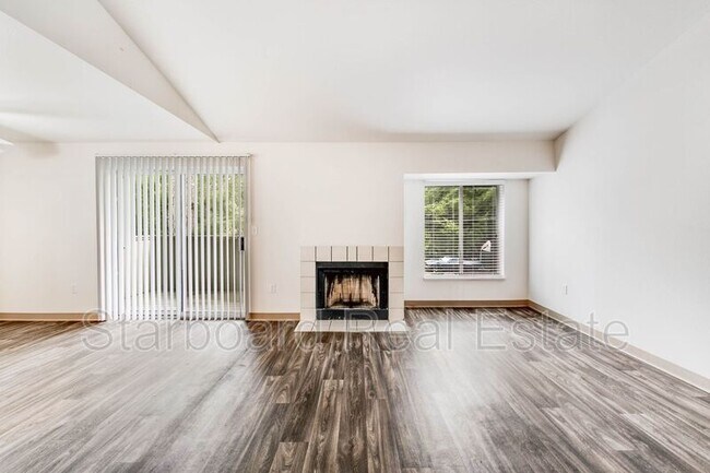 Foto del edificio - 3990 Starboard Ln SE