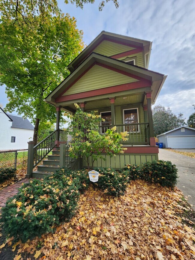 Foto del edificio - Modern 2 Bedroom Home For Rent