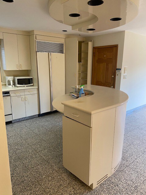 Foto del edificio - 2790 E 65th St