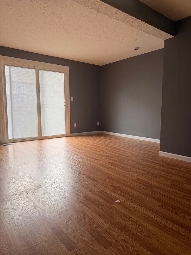 Foto del edificio - 2950 Mossy Brink Ct
