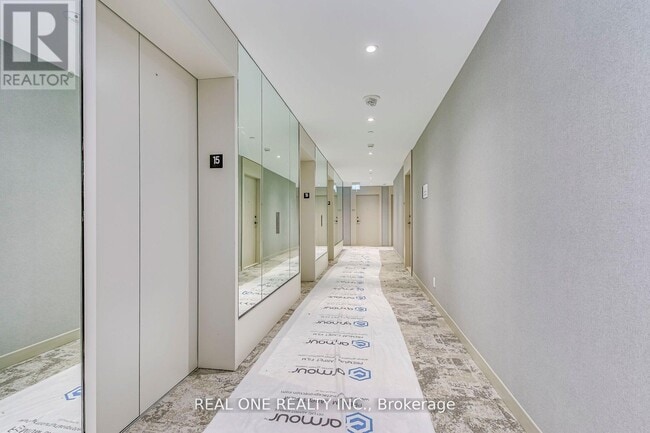 Building Photo - 2020 Bathurst St