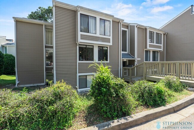Foto del edificio - 246 Shoreline Dr