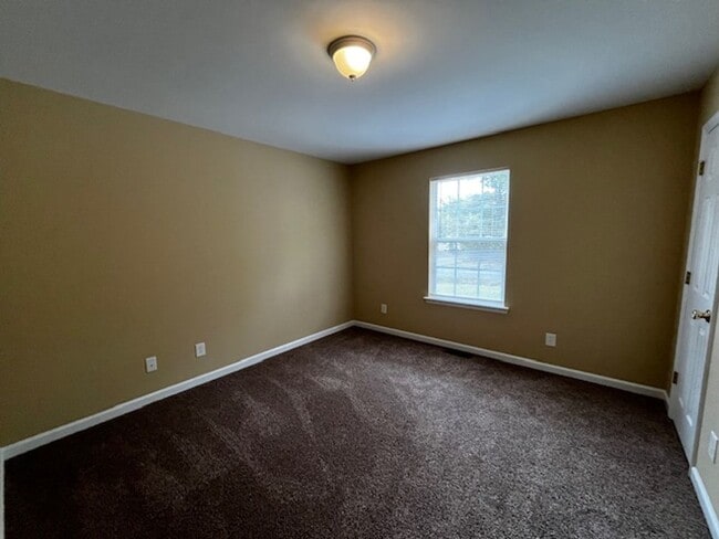 Foto del edificio - 2 Bedroom 2 Bath Duplex with Garage