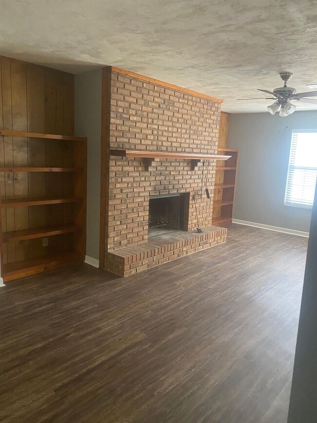 Building Photo - 475 Teal Ln