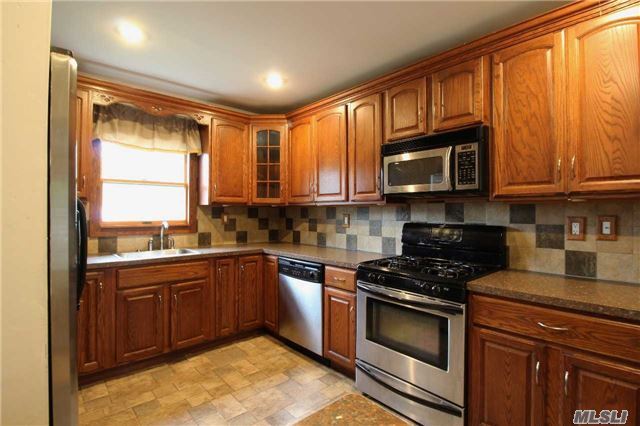 Foto del edificio - 1766 Interlake Dr