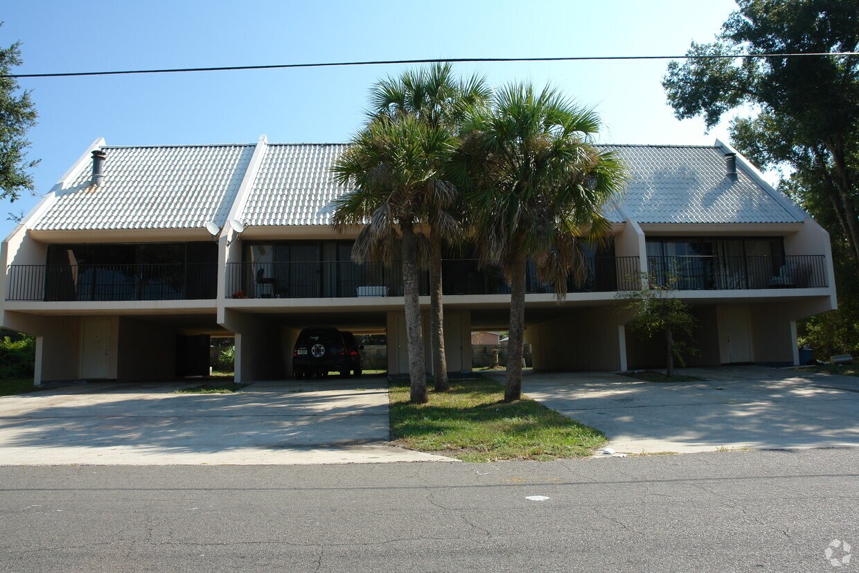 609 Belltower Ave, Deltona, FL 32725 Apartments in Deltona, FL