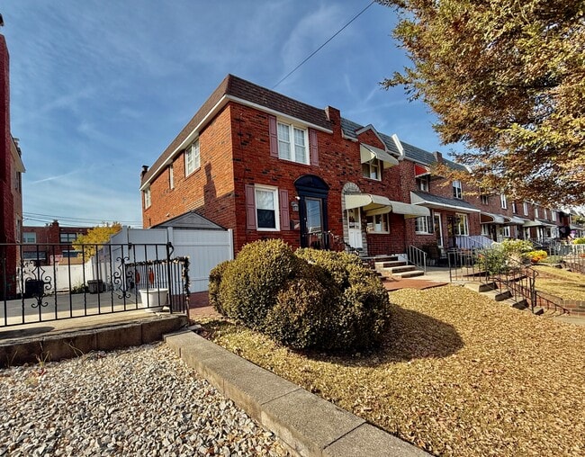 Photo - 3134 S 17th St (Philadelphia, PA) House