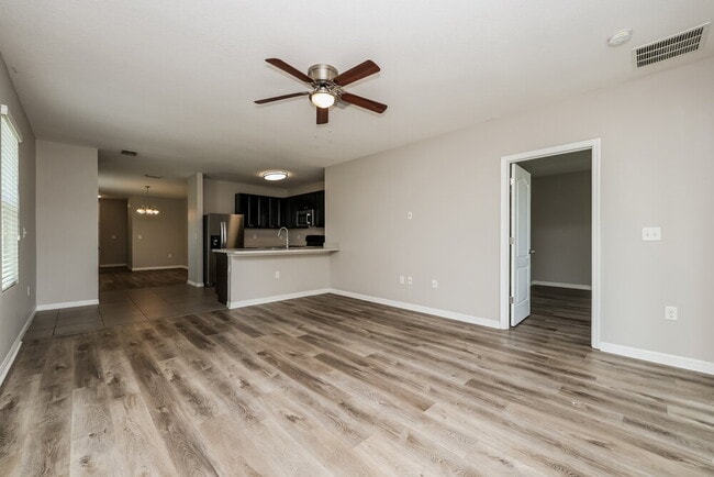 Foto del edificio - 10540 Whispering Hammock Dr