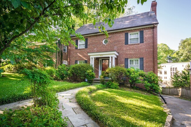 Building Photo - Updated 4 BD, 3.5 BA Stately Colonial on Kalmia RD in NW DC!!