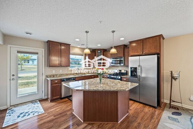 Foto del edificio - 15708 60th Ave N