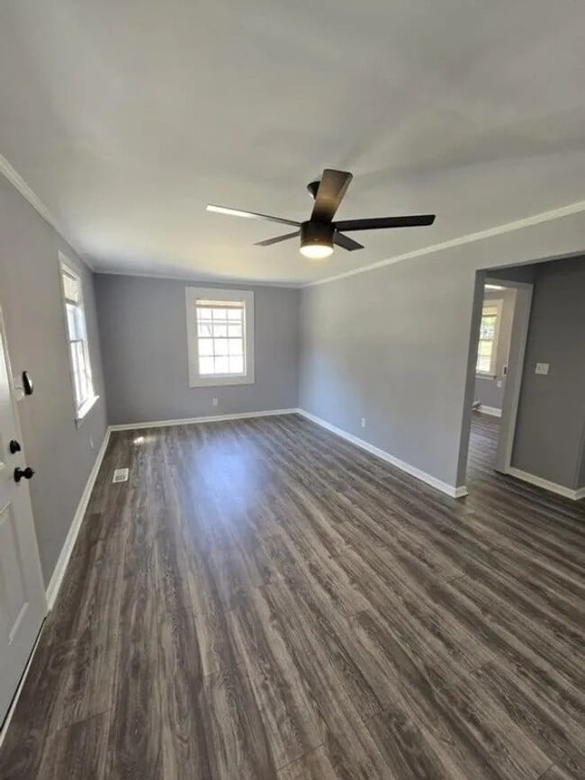 Building Photo - Newly Renovated House in Macon
