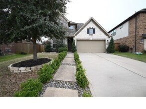 Building Photo - 23919 Villa Lisa Dr
