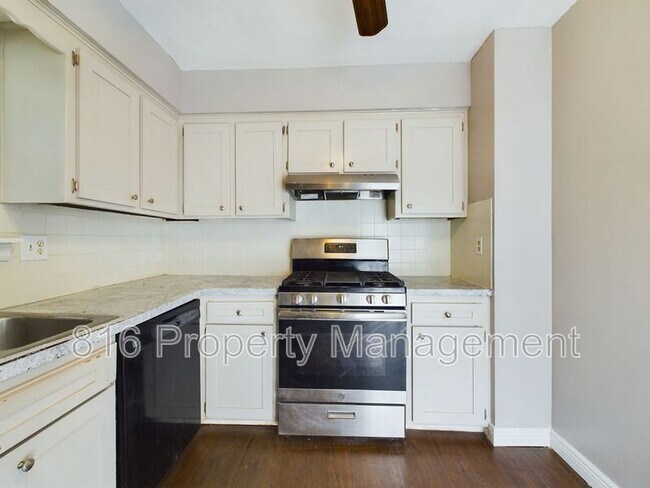 Foto del edificio - 18906 E 18th St N