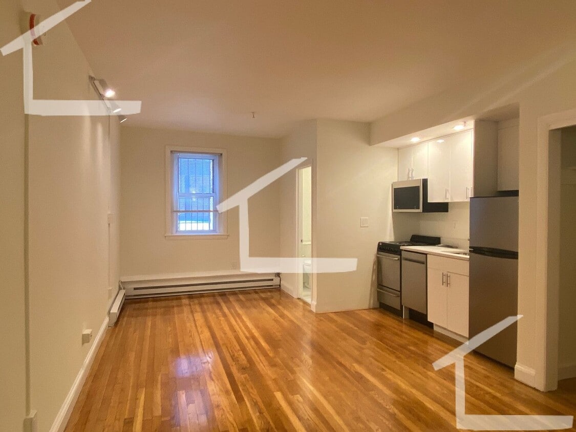 Primary Photo - Beautiful Studio Apartment Right in The Ba...