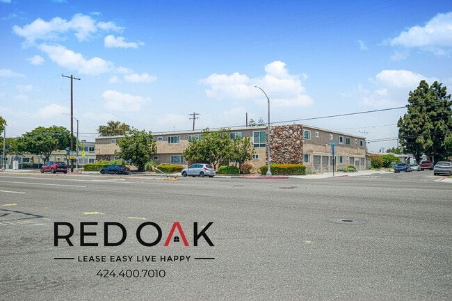 Building Photo - 111 W Del Amo Blvd