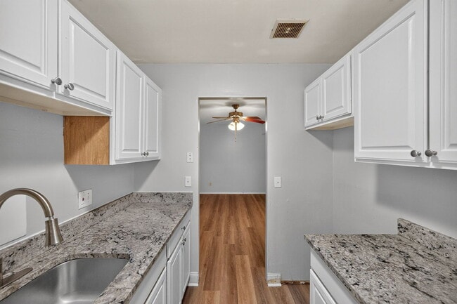 Photo - 2971 Deckebach Avenue Apartment