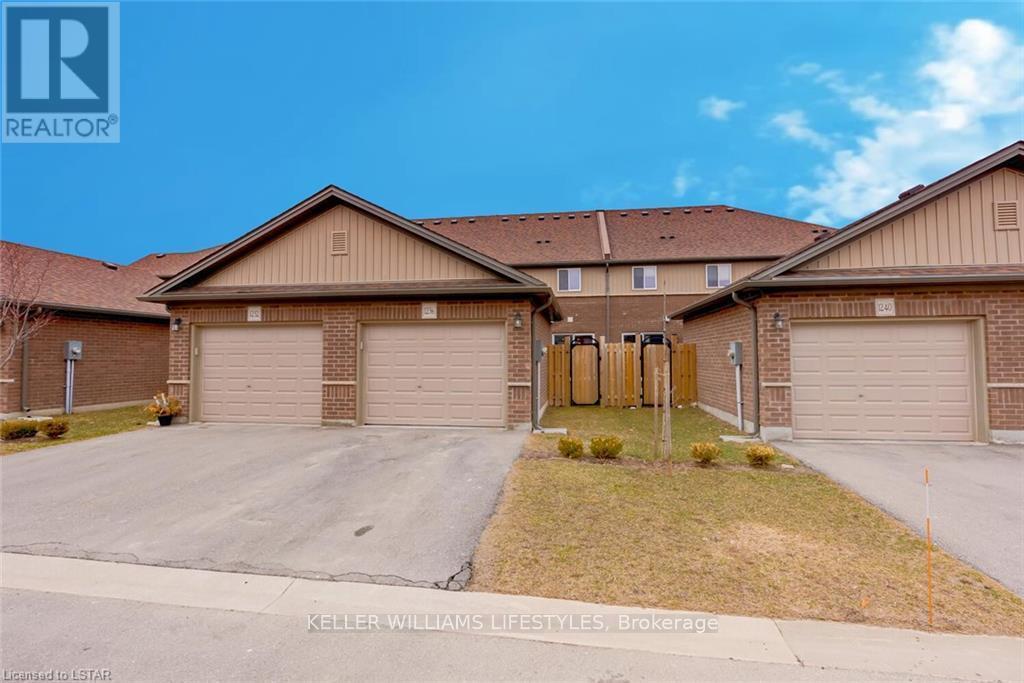 Photo principale - 1236 Riverbend Rd