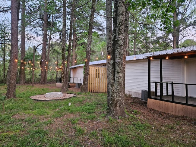 Building Photo - 105 CR 2002