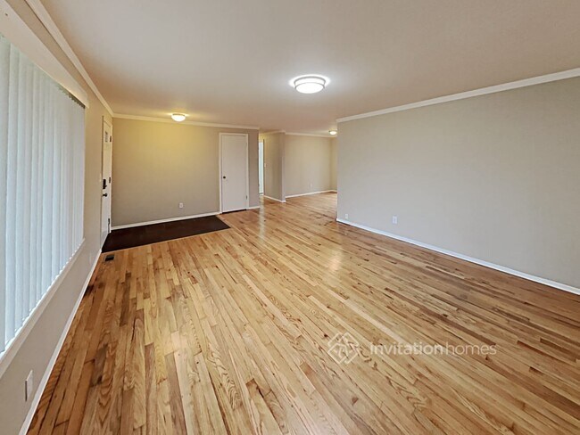 Building Photo - 2105 Bedal Ln