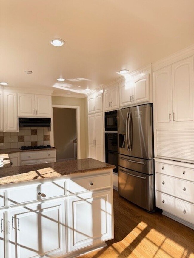 Foto del edificio - Beautiful 4 Bedroom 2.5 Bath Home in Montevideo Community