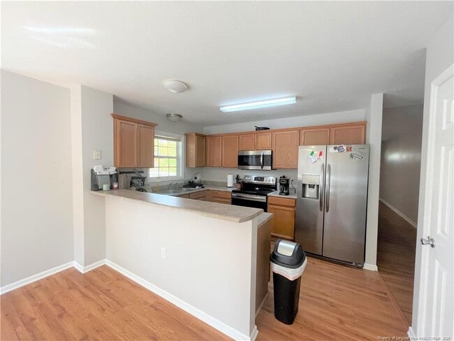Foto del edificio - 366 Colonial Hills Dr