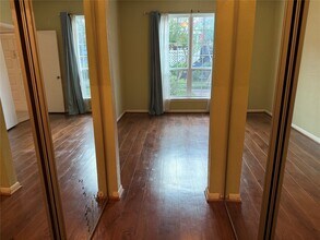 Building Photo - 2121 El Paseo St