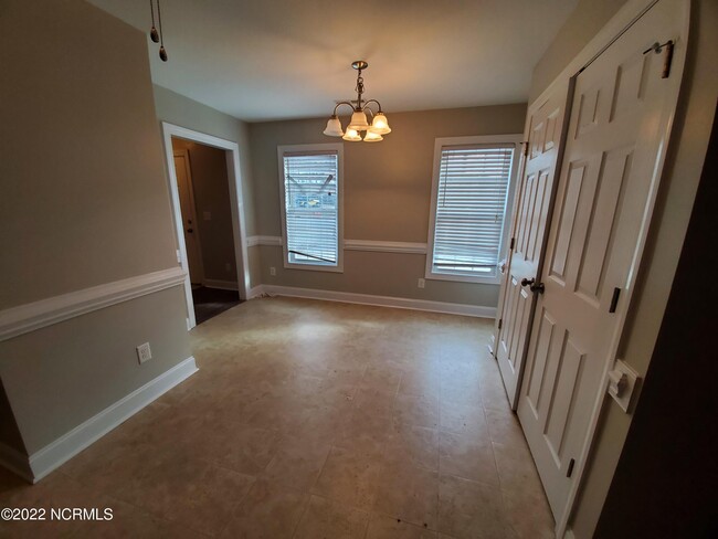 Building Photo - 4100 Brook Creek Ln