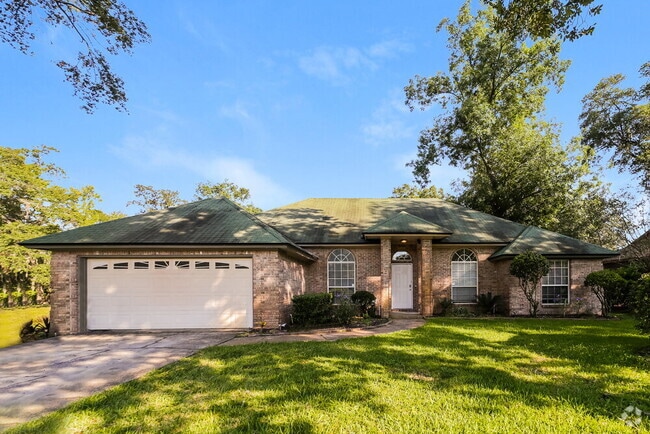 Building Photo - 12127 Rush Creek Dr N