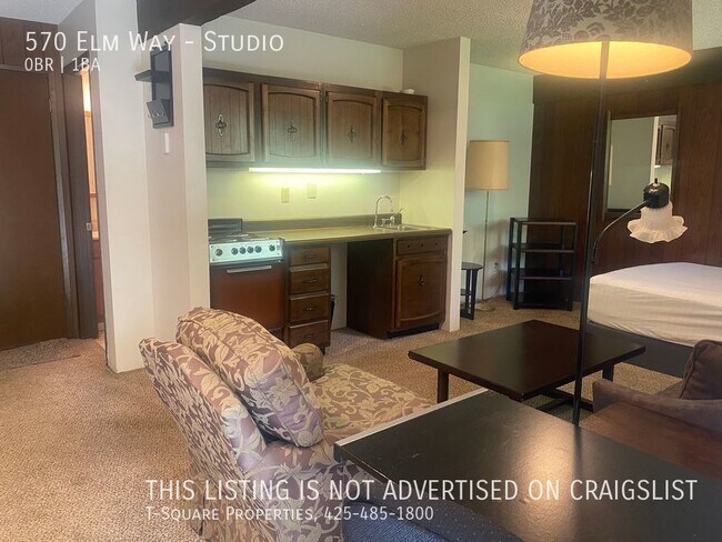 Building Photo - Don’t wait on this Studio , Great Location...