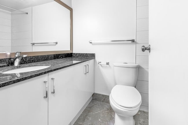 Building Photo - Ekota Manor