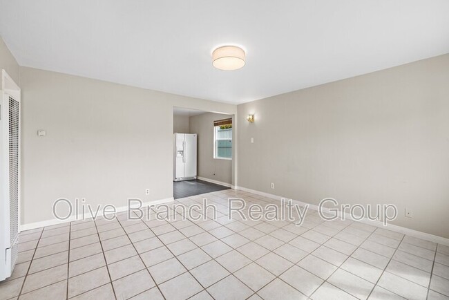 Building Photo - 12827 Rubens Ave
