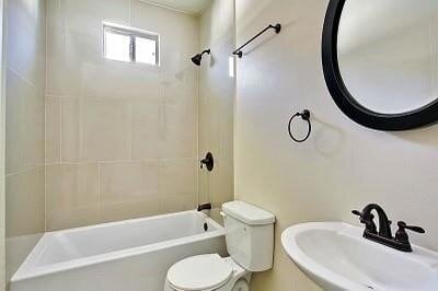 Building Photo - 4148 D'Hemecourt St