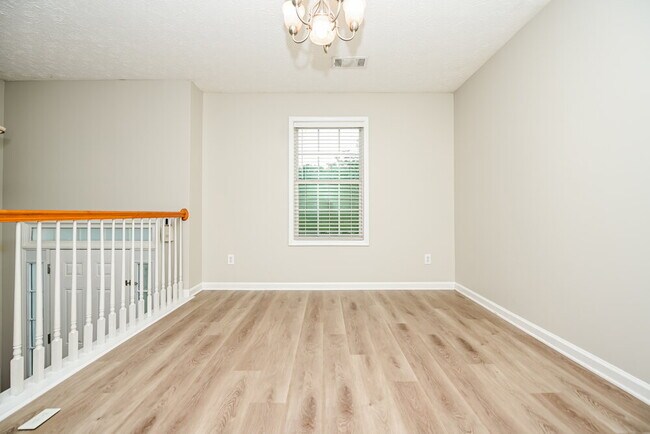 Foto del edificio - 306 Fletcher Ct