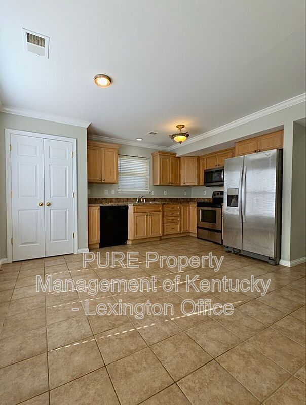Building Photo - 3008 Adwalton Rd