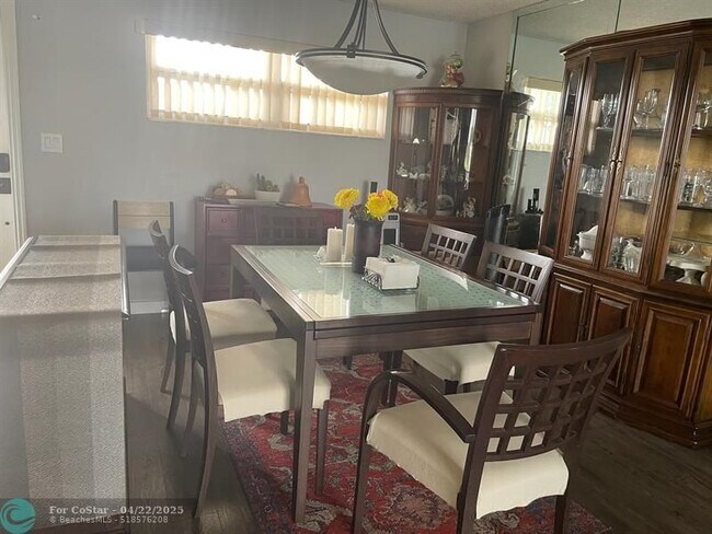 Foto del edificio - 9423 S Hollybrook Lake Dr