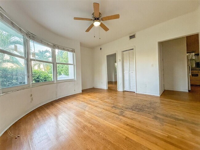 Foto del edificio - 315 W 28th St