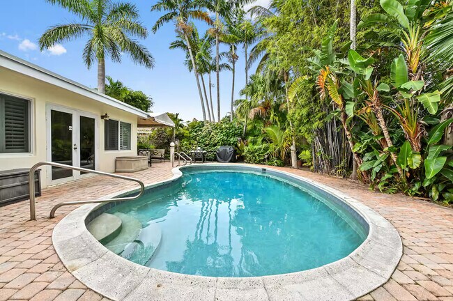 Foto del edificio - 2101 NE 25th St