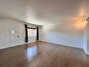 Building Photo - 6530 N 12th St