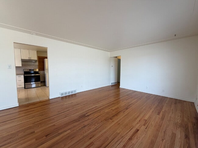 Photo - Beautiful 3-Bedroom Home in Northglenn – All Utilities Included!