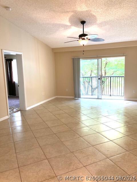 Foto del edificio - 1700 Crestwood Ct S