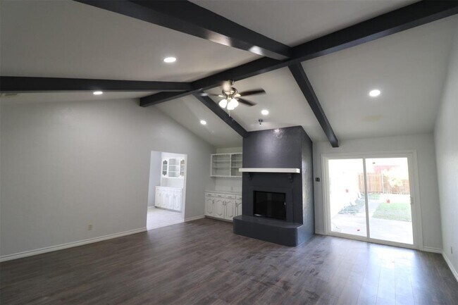 Foto del edificio - 801 Meadowgate Dr