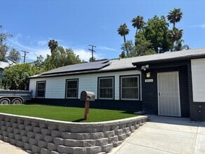 Building Photo - 2315 Bonillo Dr