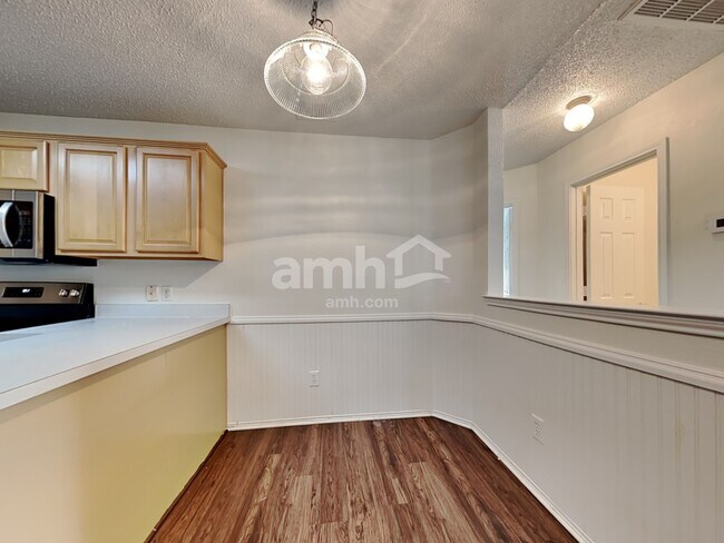 Foto del edificio - 4016 Colorado Springs Dr