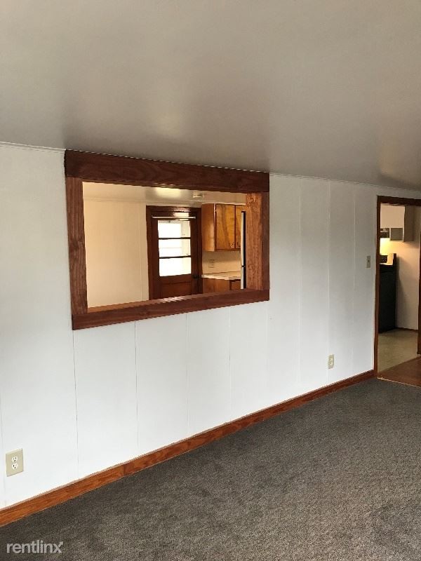 Building Photo - 2 br, 1 bath Apartment - 5588 Gingrich Rd