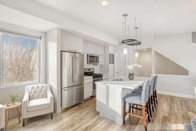 Photo - 5642 W 10th Pl Townhome