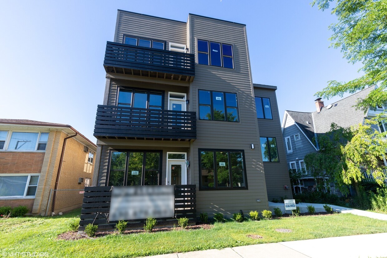 8917 Grant Ave Unit 1, Brookfield, IL 60513 Condo for Rent in