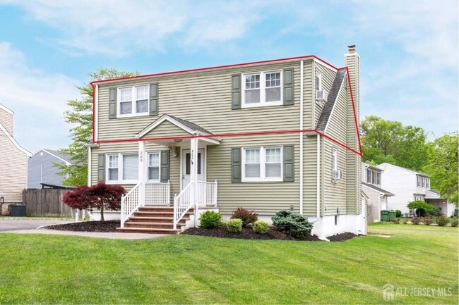 Building Photo - 200 Plainfield Rd