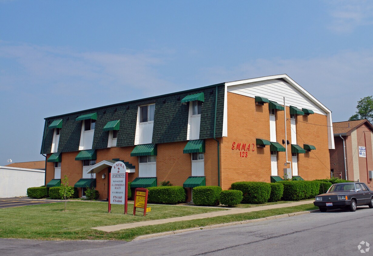 Primary Photo - Emma Apartments