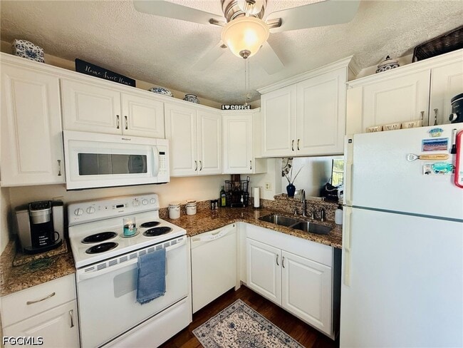 Building Photo - 1580 Pine Valley Dr